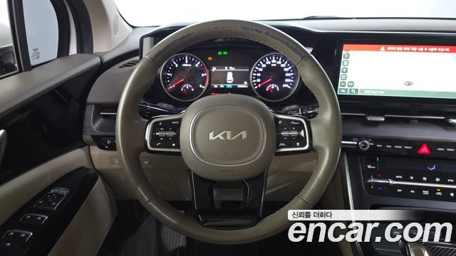 Kia Canival 2023 — photo 19