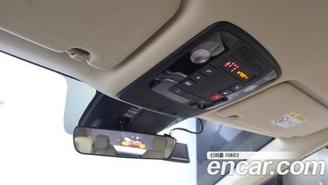 Kia Canival 2023 — photo 24