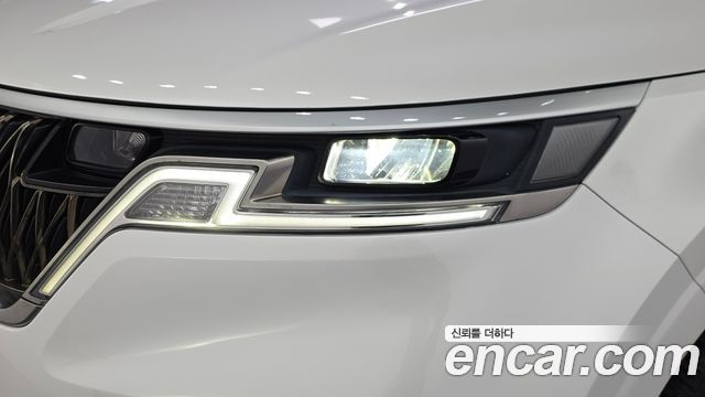 Kia Canival 2023 — photo 8