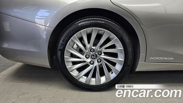 Lexus ES 2021 — photo 5
