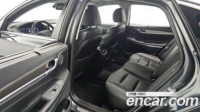 Hyundai Grandeur 2018 — photo 11