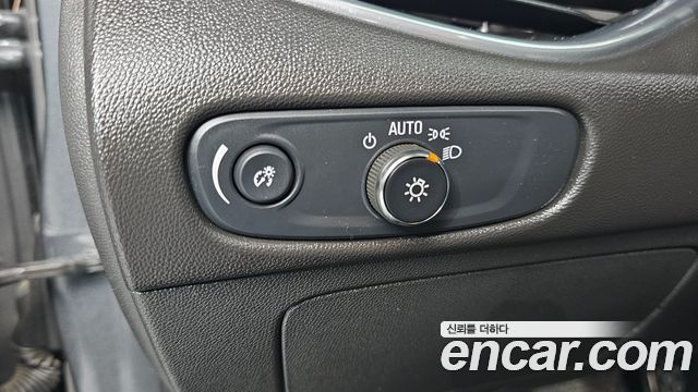 Chevrolet Korea Malibu 2017 — photo 13