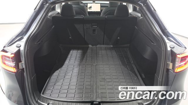 Tesla Model Y 2024 — photo 23