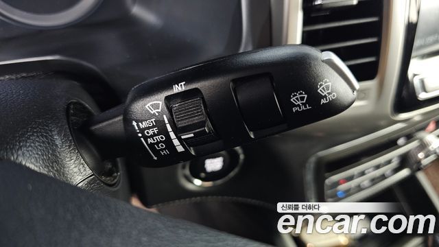KG Mobility Rexton 2019 — photo 20