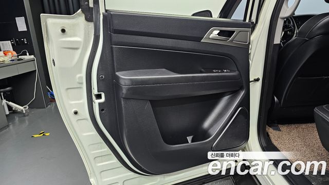 KG Mobility Rexton 2019 — photo 15