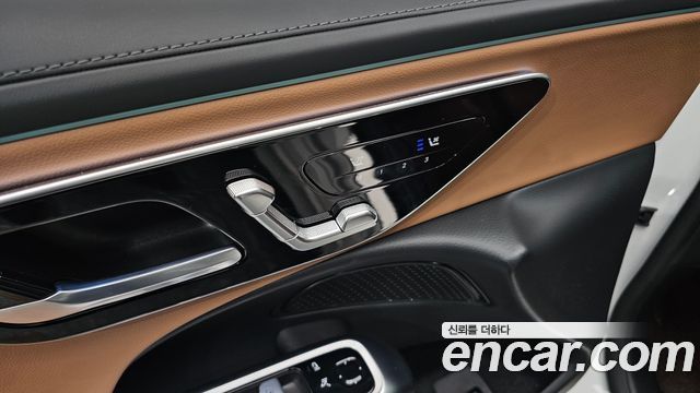 Mercedes-Benz E-Class 2024 — photo 20