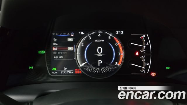 Lexus ES 2023 — photo 11
