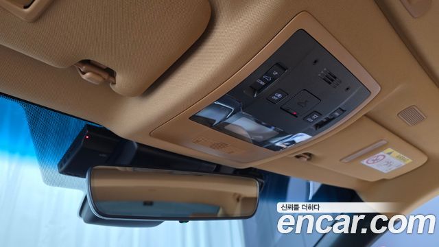 Lexus ES 2023 — photo 28