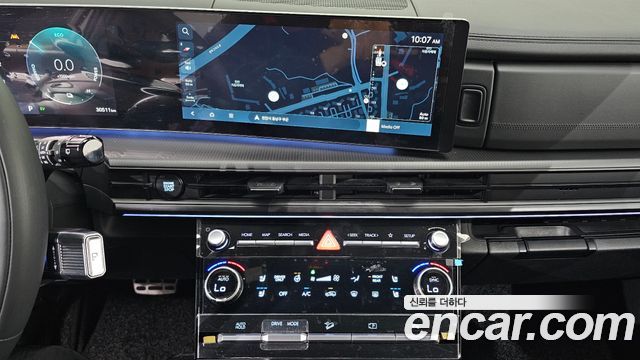 Hyundai Santafe 2025 — photo 22