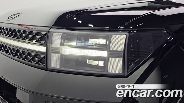 Hyundai Santafe 2025 — photo 8