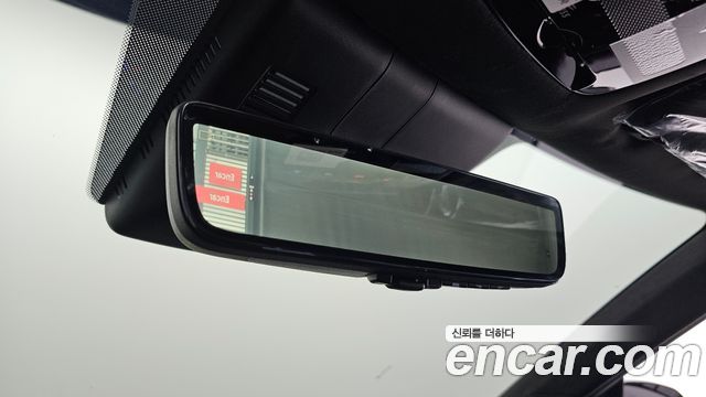 Hyundai Santafe 2025 — photo 28