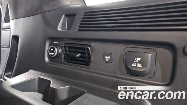Hyundai Santafe 2025 — photo 33