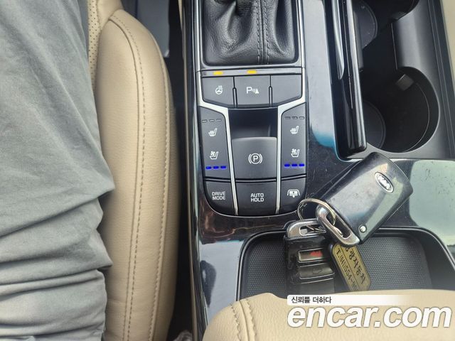 Kia K7 2016 — photo 15