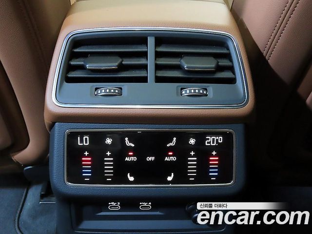 Audi A6 2021 — photo 13