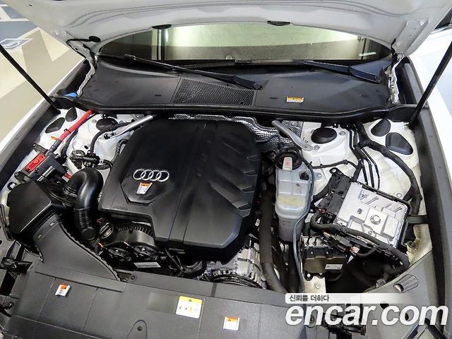 Audi A6 2021 — photo 19