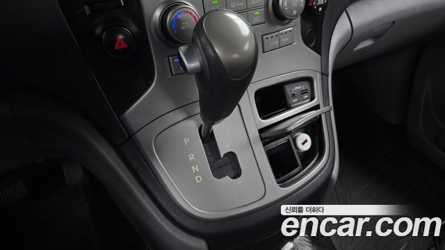 Hyundai Starex 2014 — photo 12