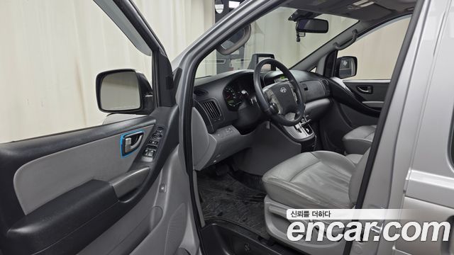 Hyundai Starex 2014 — photo 13