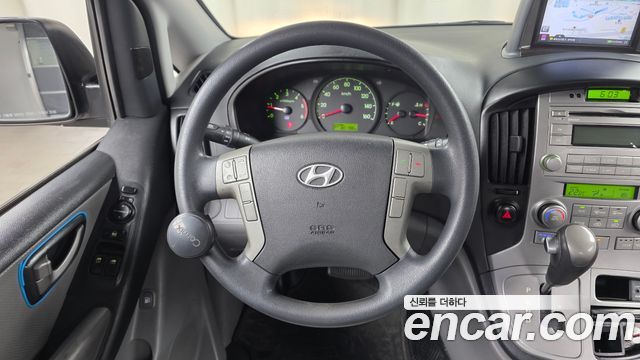 Hyundai Starex 2014 — photo 20