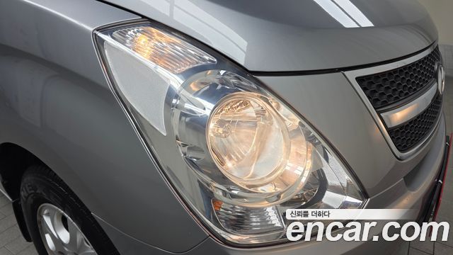 Hyundai Starex 2014 — photo 8