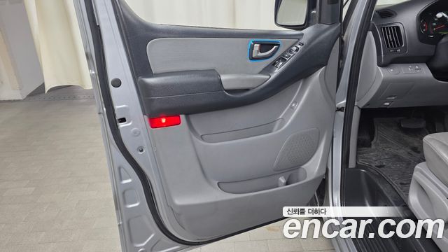 Hyundai Starex 2014 — photo 14