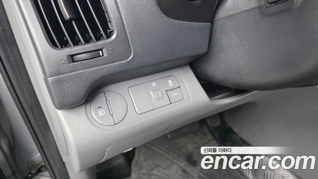 Hyundai Starex 2014 — photo 27