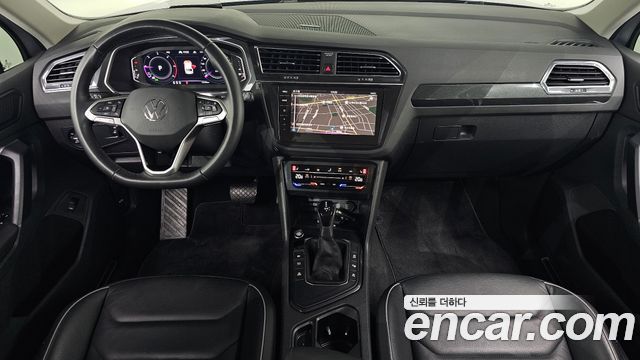 Volkswagen Tiguan 2022 — photo 10