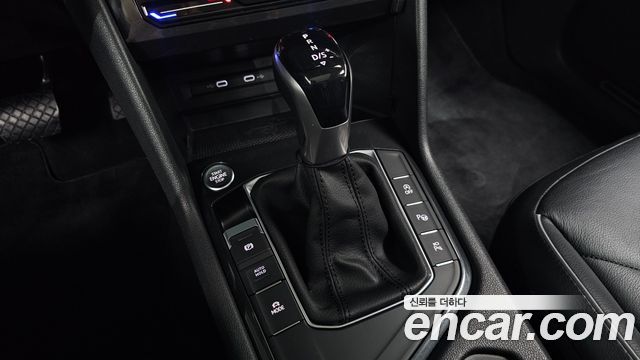 Volkswagen Tiguan 2022 — photo 12