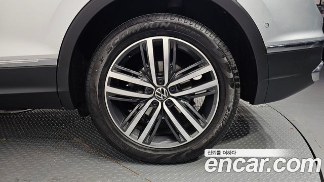 Volkswagen Tiguan 2022 — photo 7