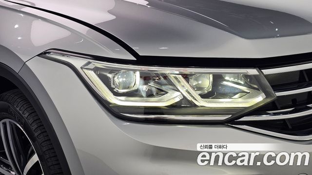 Volkswagen Tiguan 2022 — photo 8