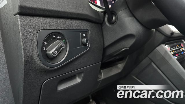Volkswagen Tiguan 2022 — photo 27