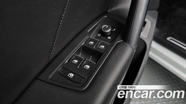 Volkswagen Tiguan 2022 — photo 28