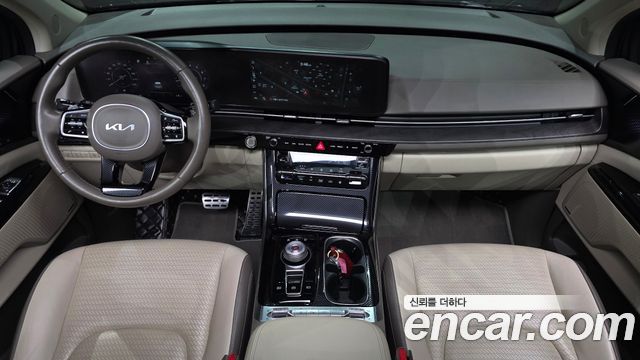 Kia Canival 2023 — photo 10