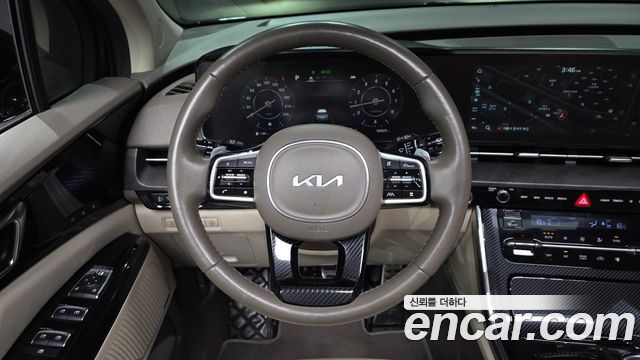 Kia Canival 2023 — photo 20