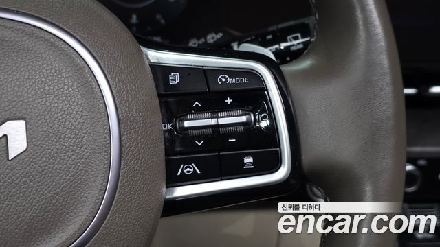 Kia Canival 2023 — photo 22