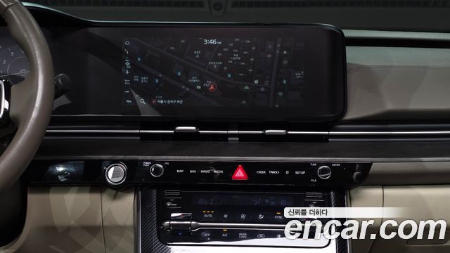 Kia Canival 2023 — photo 26