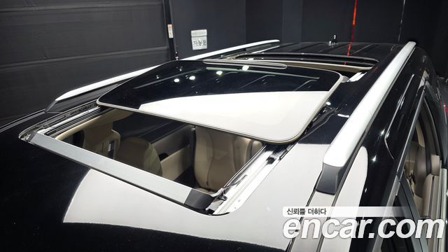 Kia Canival 2023 — photo 32