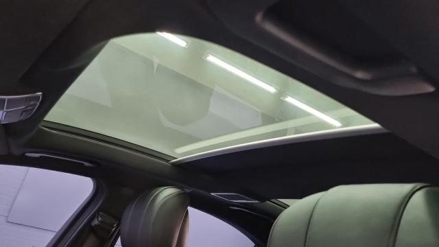 Mercedes-Benz S-Class 2015 — photo 14