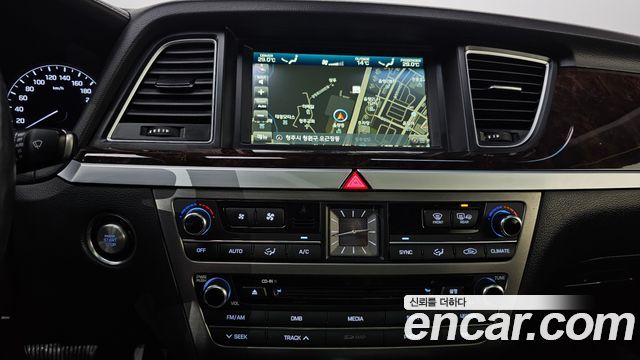 Hyundai Genesis 2015 — photo 20