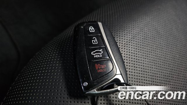 Hyundai Genesis 2015 — photo 23