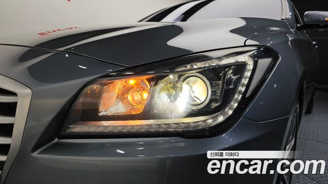 Hyundai Genesis 2015 — photo 8