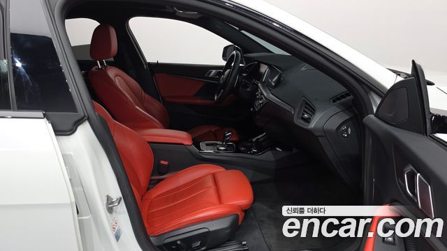 BMW 2-Series 2021 — photo 16