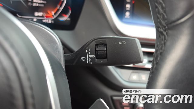 BMW 2-Series 2021 — photo 27