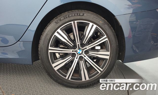 BMW 3-Series 2026 — photo 7