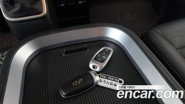 Hyundai Staria 2023 — photo 21