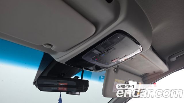 Hyundai Staria 2023 — photo 26