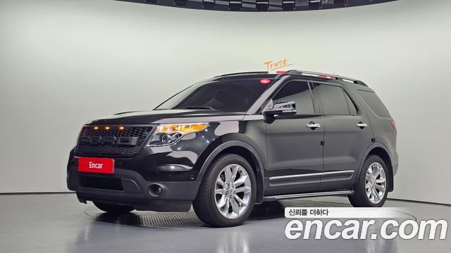 Ford Explorer 2014 — photo 1