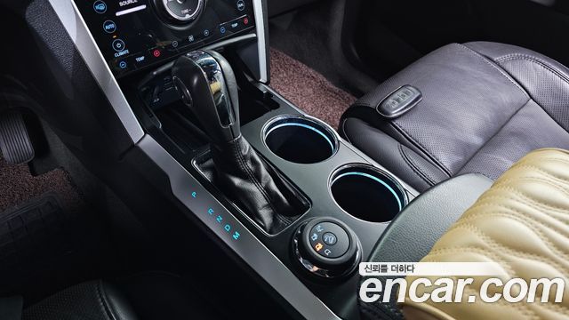 Ford Explorer 2014 — photo 9