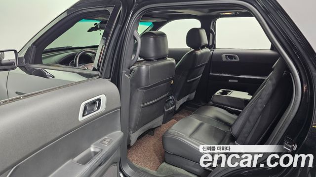 Ford Explorer 2014 — photo 11