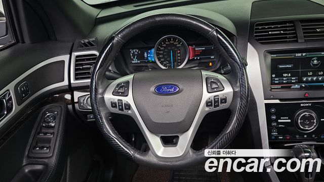 Ford Explorer 2014 — photo 14