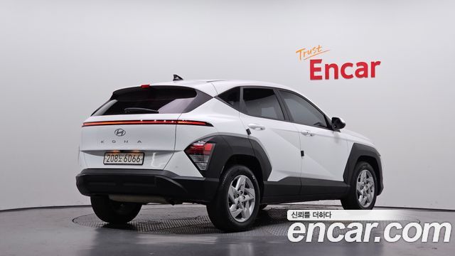 Hyundai Kona 2023 — photo 2